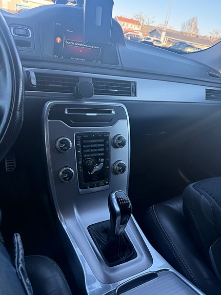 Volvo XC70 6 of 7