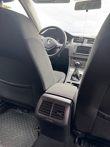 Volkswagen Golf VII 9 of 20