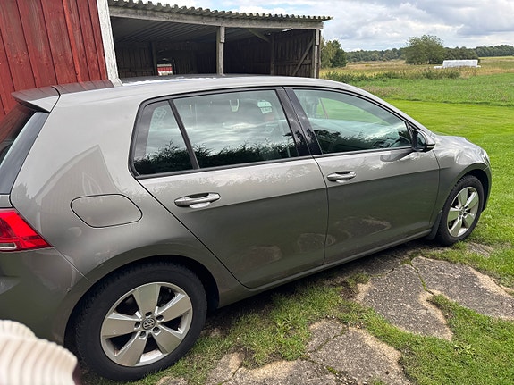 Volkswagen Golf VII 5 of 20