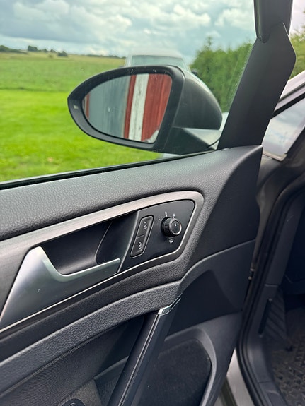 Volkswagen Golf VII 16 of 20