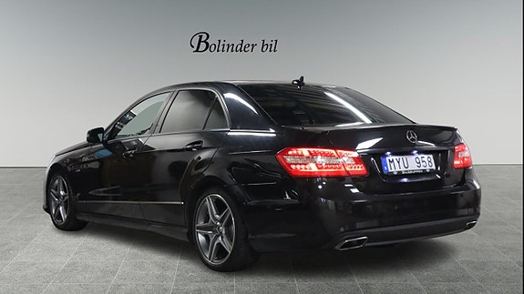 Mercedes-Benz E220 4 of 24