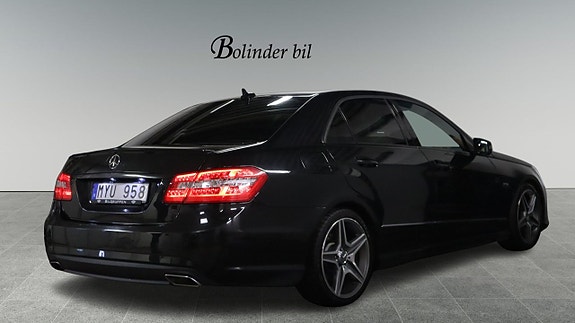 Mercedes-Benz E220 6 of 24