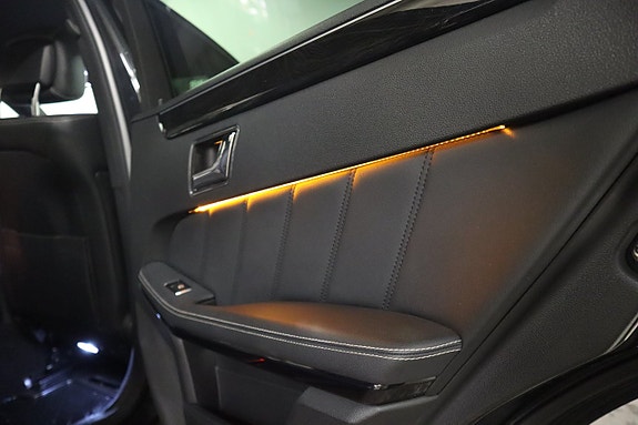 Mercedes-Benz E220 16 of 24