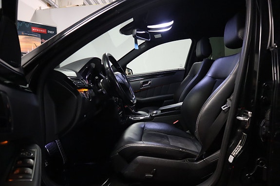 Mercedes-Benz E220 9 of 24