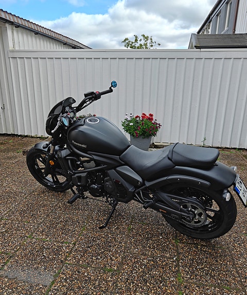 Kawasaki Vulcan S 4 of 5