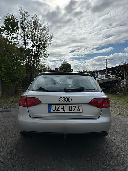 Audi A4 3 of 7