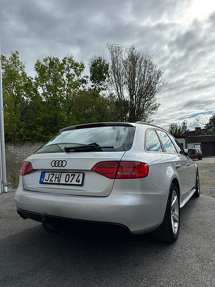 Audi A4 4 of 7