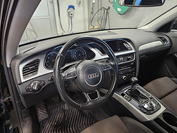 Audi A4 allroad 5 of 6