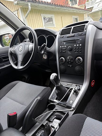 Suzuki Grand Vitara 14 of 16