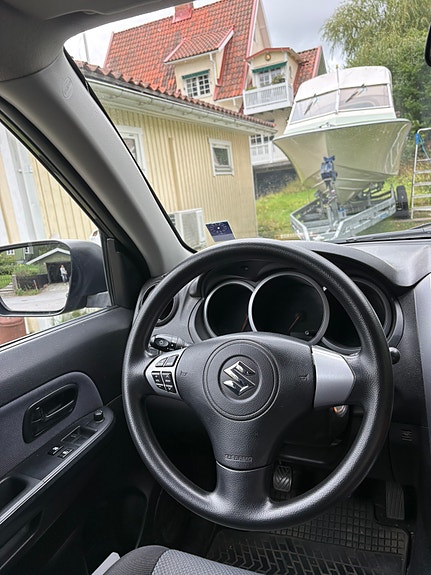 Suzuki Grand Vitara 16 of 16