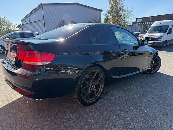 BMW 325d 4 of 10