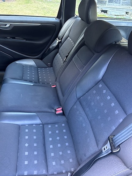 Volvo V70 7 of 8