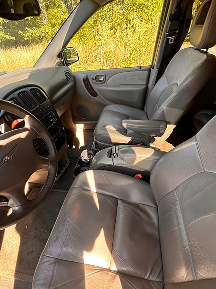 Chrysler Grand Voyager 6 of 12