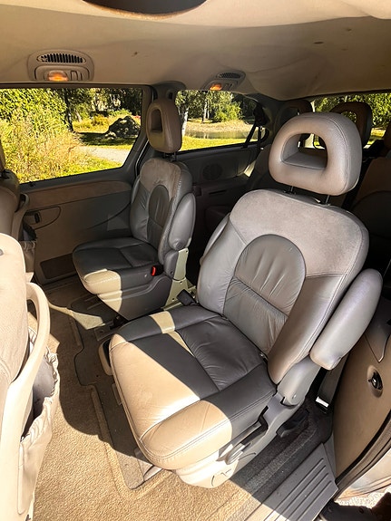 Chrysler Grand Voyager 7 of 12