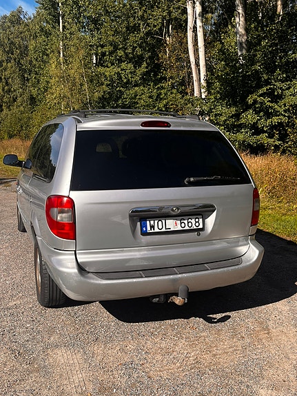 Chrysler Grand Voyager 3 of 12