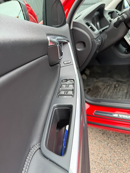 Volvo V60 17 of 18