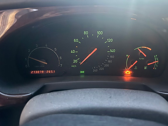 Saab 9-3 8 of 8