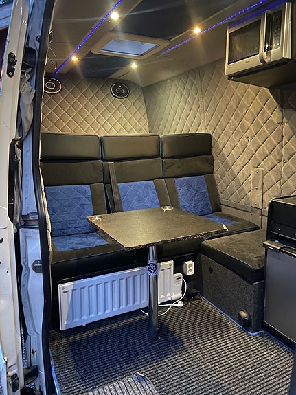 Volkswagen Crafter 35 2 of 5