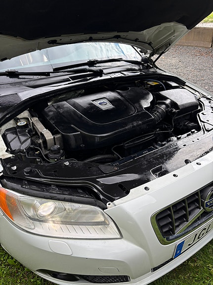 Volvo V70 8 of 8