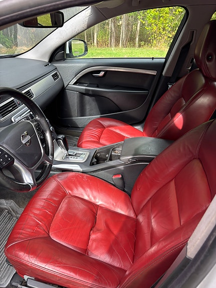 Volvo V70 5 of 8