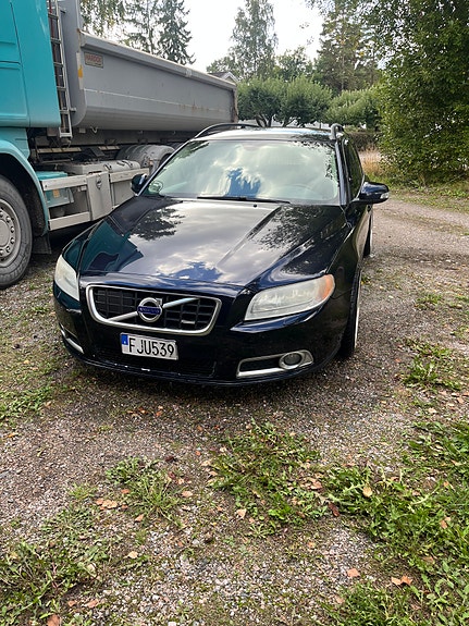 Volvo V70 5 of 8