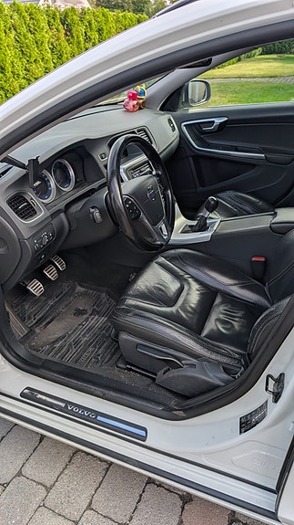 Volvo V60 6 of 7