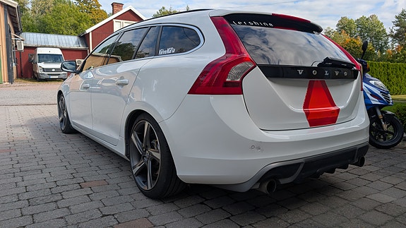 Volvo V60 4 of 7