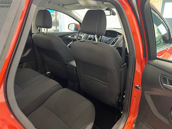 Ford Focus 18 of 30