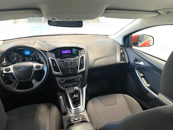 Ford Focus 27 of 30