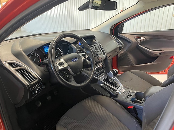 Ford Focus 23 of 30