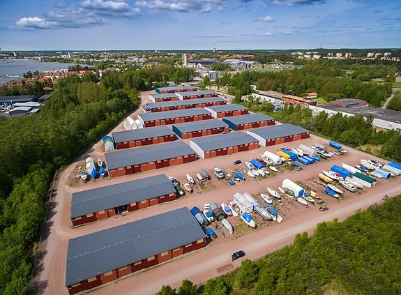 Brandholmens Båtuppläggningsklubb i Nyköping - Båthall 4,5 x 13 meter på Brandholmens Båtuppläggningsklubb i Nyköping. 6 of 6