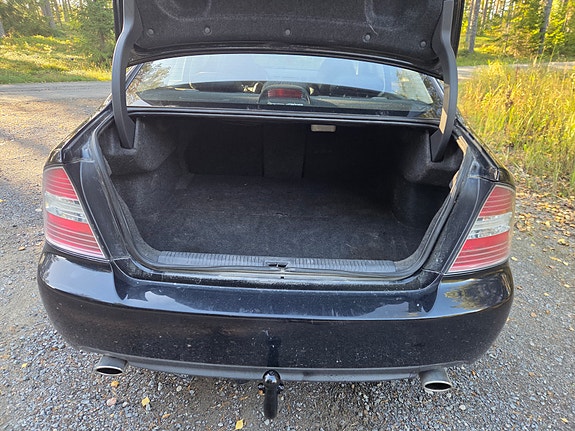 Subaru Legacy 3 of 7
