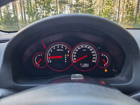 Subaru Legacy 7 of 7