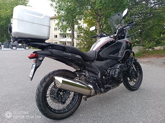 Honda VFR1200XD Crosstourer 2 of 3