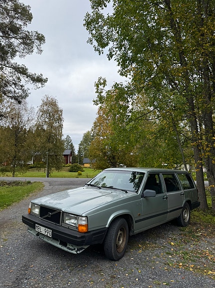 Volvo 740 5 of 8