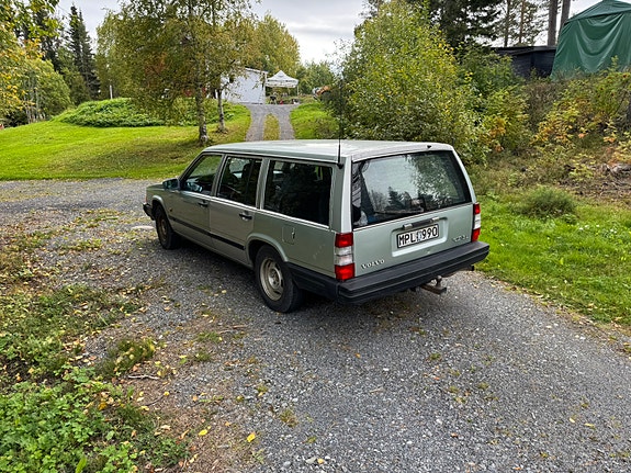 Volvo 740 3 of 8