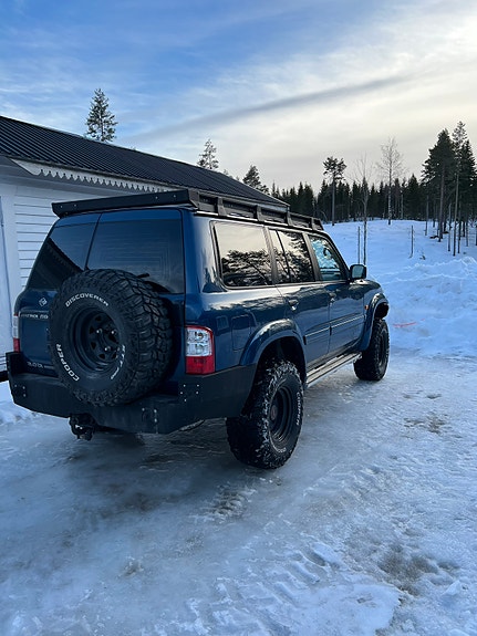 Nissan Patrol 8 of 16