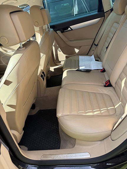 Volkswagen Passat Alltrack 6 of 7