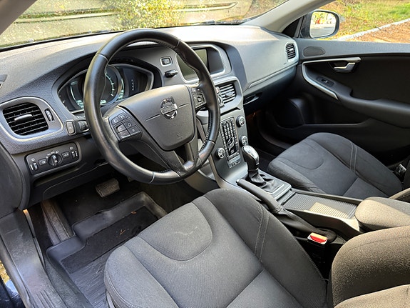 Volvo V40 10 of 20