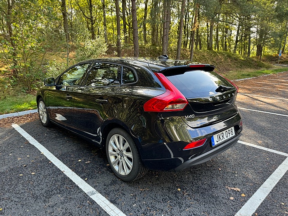 Volvo V40 6 of 20