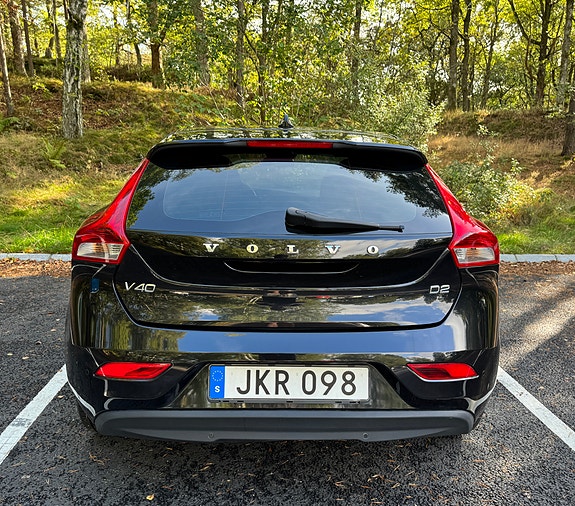 Volvo V40 8 of 20