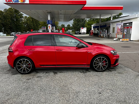 Volkswagen Golf VII 5 of 14