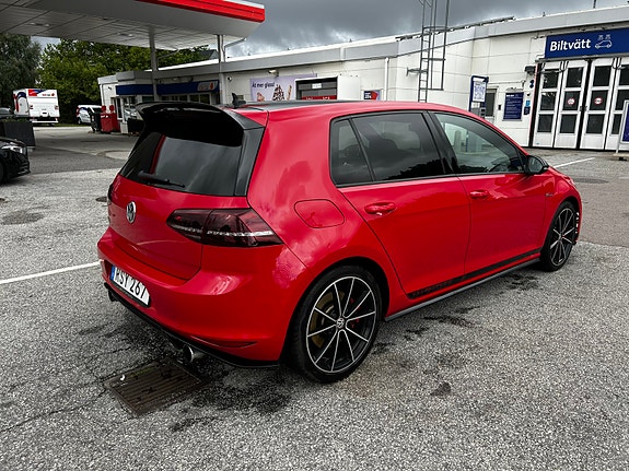 Volkswagen Golf VII 6 of 14