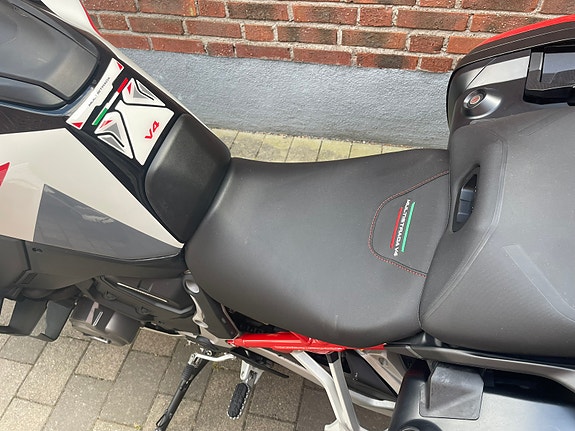 Ducati Multistrada V4 3 of 5