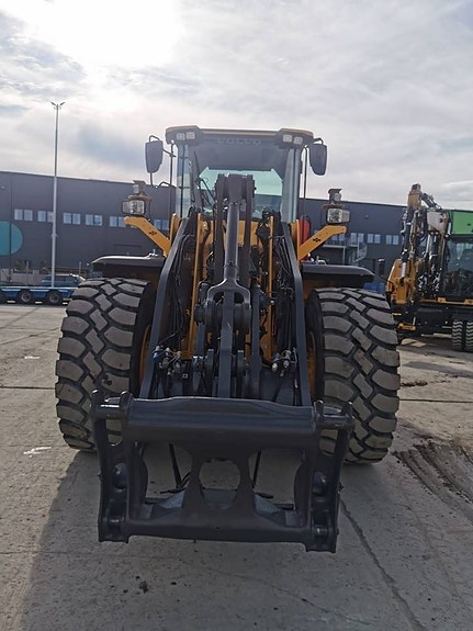 Volvo L 120 H 13 of 14