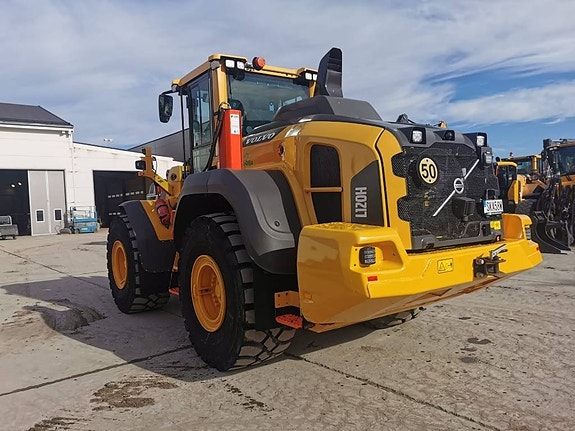 Volvo L 120 H 11 of 14