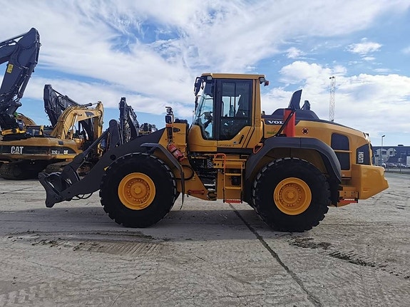 Volvo L 120 H 3 of 14