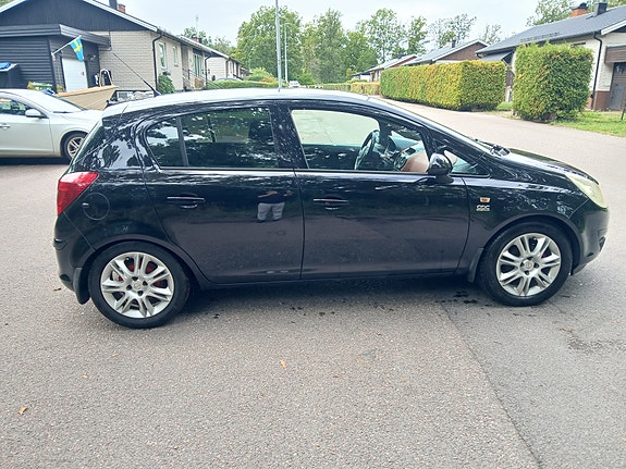 Opel Corsa 4 of 8