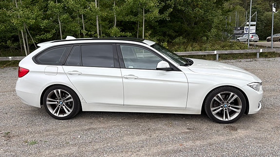 BMW 328i 3 of 9