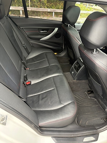 BMW 328i 9 of 9